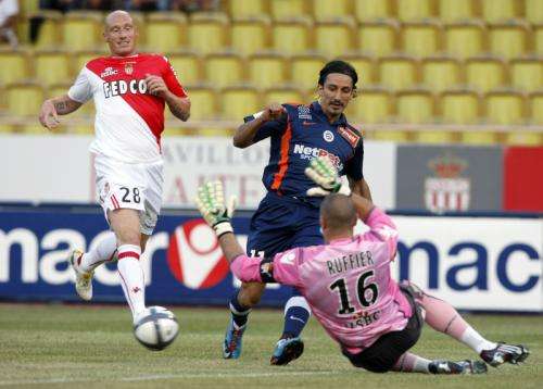 2010-08-17t192147z_01_sno01_rtridsp_3_soccer_reuters