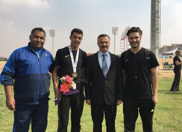 من تتويج عبيدة الصادق