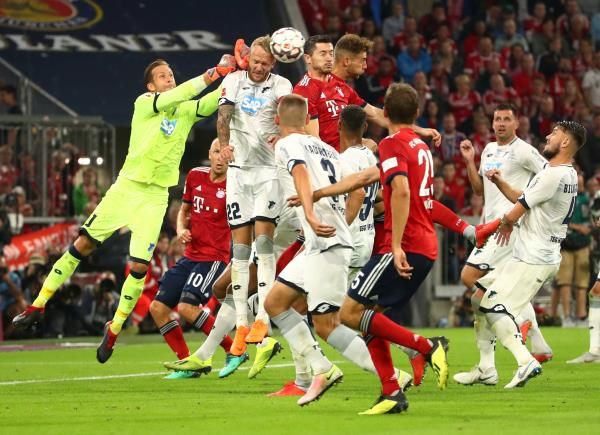 جانب من مباراة سابقة بين الفريقين