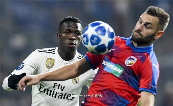 ?i=epa%2fsoccer%2f2018-11%2f2018-11-07%2f2018-11-07-07149501_epa