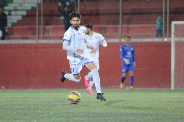 مصعب أبو سالم لاعب شباب الخليل