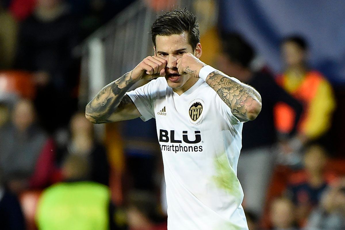 سانتياجو مينا 