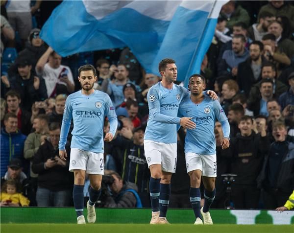 لاعبو مانشستر سيتي