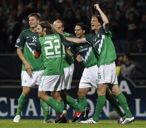 فرحة لاعبي بريمن بالهدف الاول