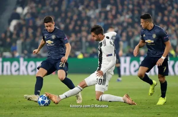 ?i=reuters%2f2018-11-07%2f2018-11-07t211045z_339028876_rc14d8bd0cc0_rtrmadp_3_soccer-champions-juv-mun_reuters