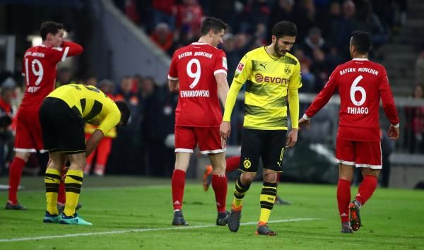 جانب من مواجهة سابقة بين الفريقين