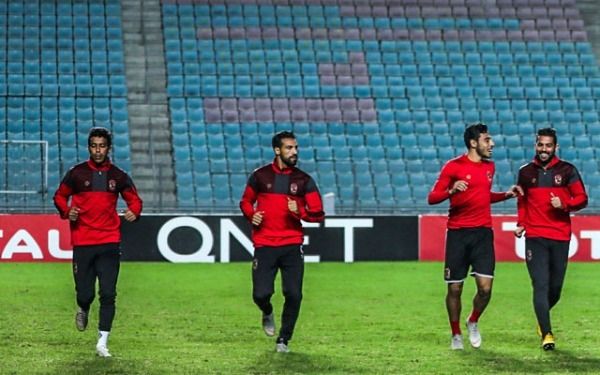 إسلام محارب في تدريبات الأهلي