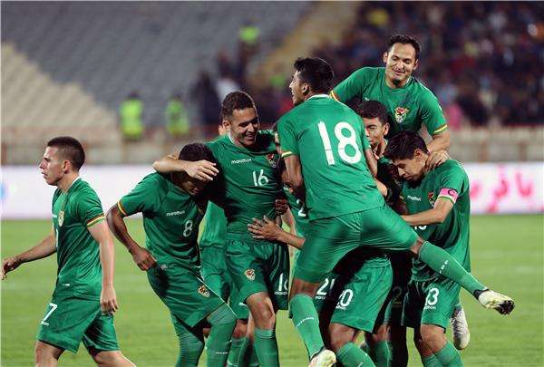 لاعبو بوليفيا 