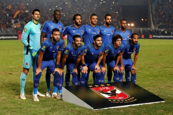 لاعبو الأهلي