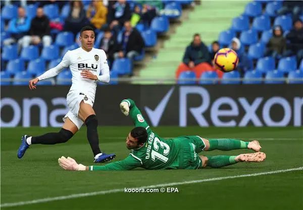 ?i=epa%2fsoccer%2f2018-11%2f2018-11-10%2f2018-11-10-07155676_epa