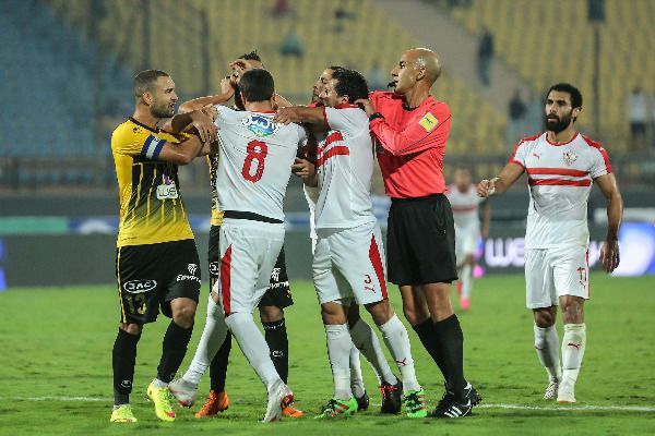 من المشادات بين الفريقين