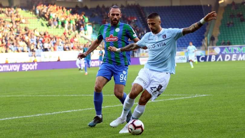 من مباراة باشاك شهير وتشايكور ريزا سبور