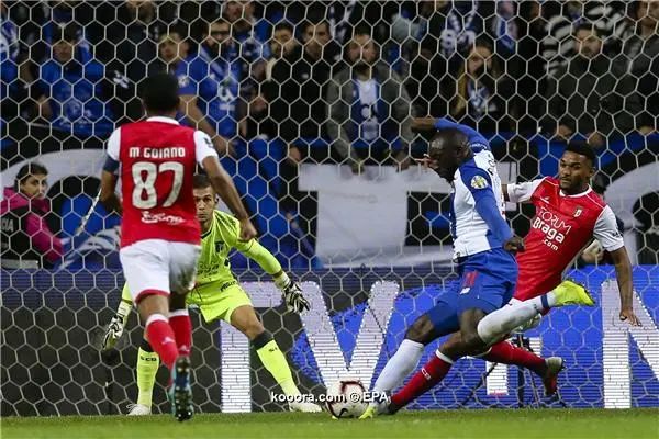 ?i=epa%2fsoccer%2f2018-11%2f2018-11-10%2f2018-11-10-07156709_epa