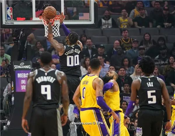 ?i=epa%2fbasketball%2f2018-11%2f2018-11-11-07157002_epa