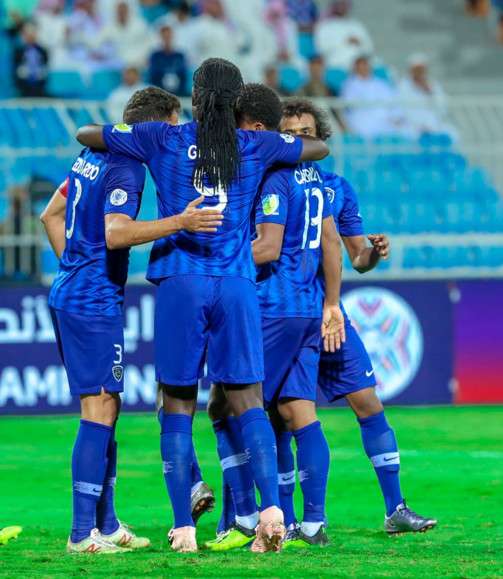 لاعبو الهلال