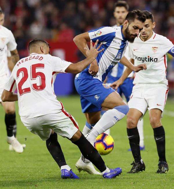 جانب من لقاء إشبيلية وإسبانيول