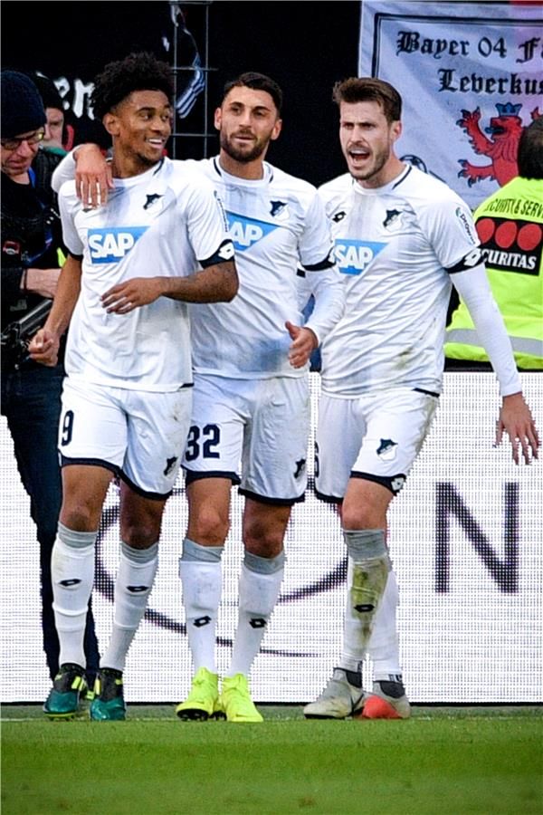 نيلسون مع لاعبي هوفنهايم