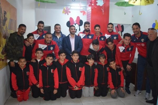 من الزيارات