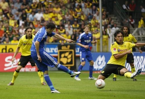 2010-08-22t175340z_01_ina06_rtridsp_3_soccer-germany_reuters