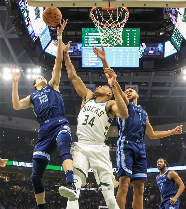 ?i=epa%2fbasketball%2f2018-11%2f2018-11-15-07166026_epa