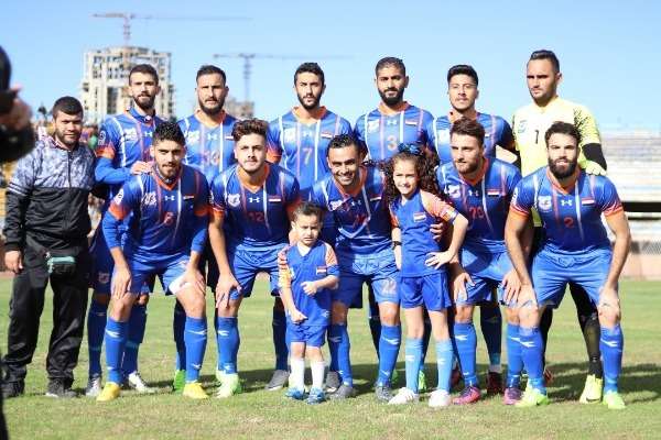 صورة جماعية للاعبي الكرامة