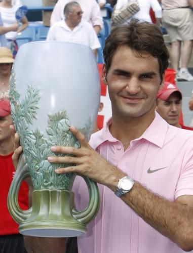 2010-08-22t192759z_01_cin13_rtridsp_3_tennis-men-cincinnati_reuters