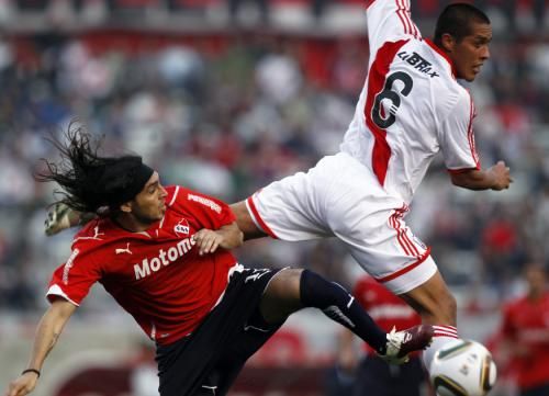 2010-08-22t220154z_01_bas112_rtridsp_3_soccer-latam_reuters