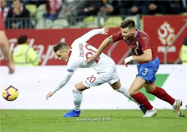 ?i=epa%2fsoccer%2f2018-11%2f2018-11-15%2f2018-11-15-07167716_epa