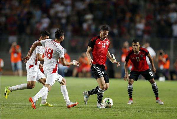 لقاء سابق بين المنتخبين