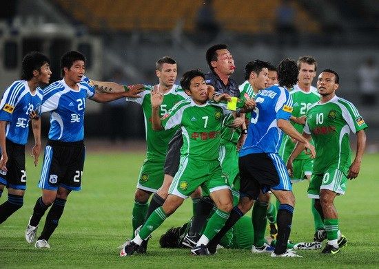 صورة شغب لاعبي بكين وداليان أصبحت من أهم الصور في عام 2009