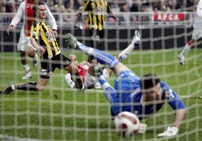 2007-11-25-00000301182338