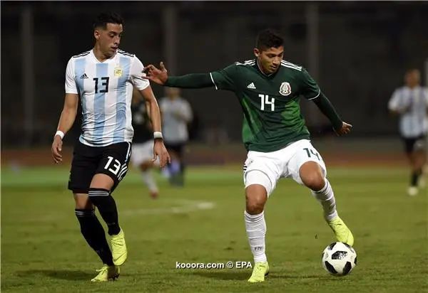 ?i=epa%2fsoccer%2f2018-11%2f2018-11-17%2f2018-11-17-07171663_epa