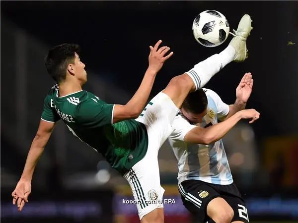 ?i=epa%2fsoccer%2f2018-11%2f2018-11-17%2f2018-11-17-07171661_epa