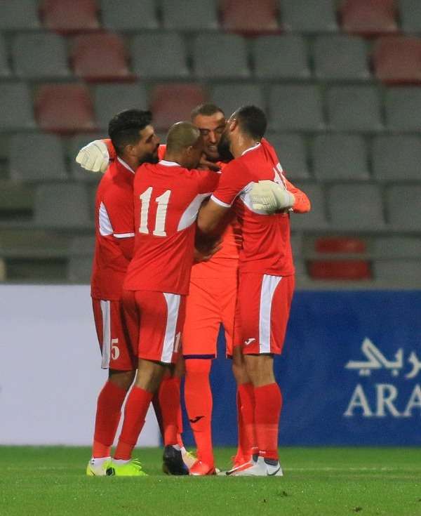 فرحة لاعبي الأردن بهدف عامر شفيع