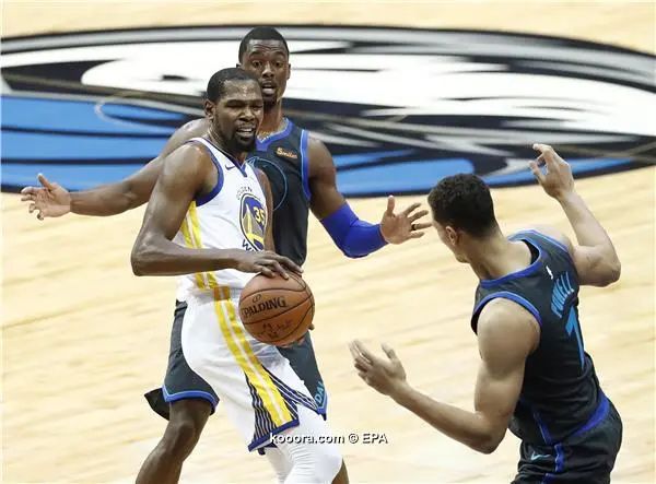 ?i=epa%2fbasketball%2f2018-11%2f2018-11-18-07174229_epa