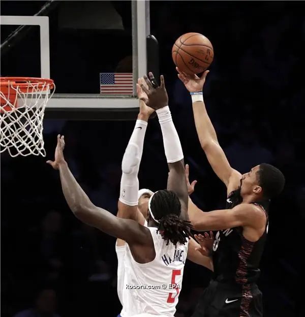 ?i=epa%2fbasketball%2f2018-11%2f2018-11-18-07174114_epa