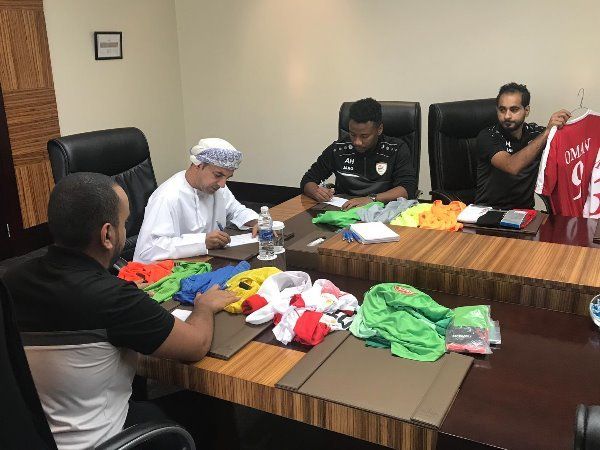 من الاجتماع