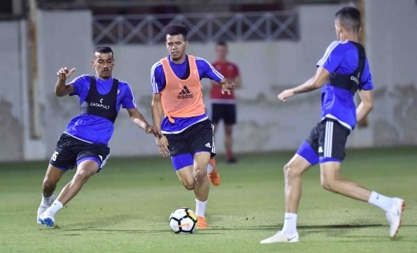 لاعبو منتخب الإمارات الأولمبي