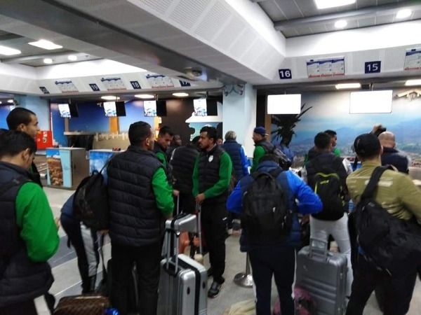 أثناء مغادرة بعثة الملعب القابسي للمغرب