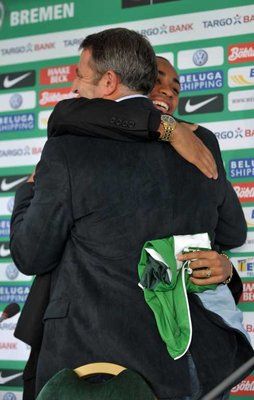 2010-08-25-00000102300393