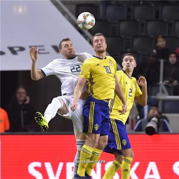 ?i=epa%2fsoccer%2f2018-11%2f2018-11-20%2f2018-11-20-07180300_epa