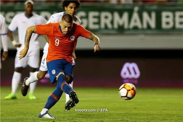 ?i=epa%2fsoccer%2f2018-11%2f2018-11-21%2f2018-11-21-07180571_epa