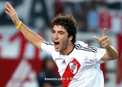 ?i=epa%2fsoccer%2f2006-12%2f2006-12-14%2f2006-12-14-00000300885378