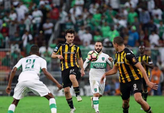 لقاء سابق بين الأهلي والاتحاد