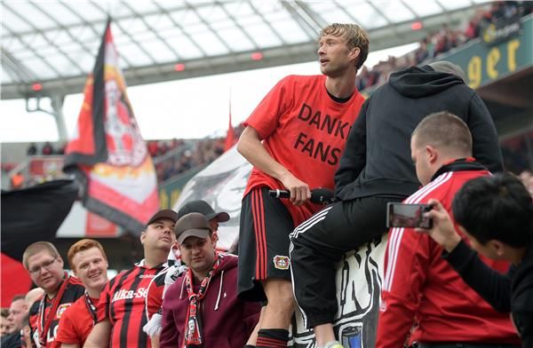 سيمون رولفز