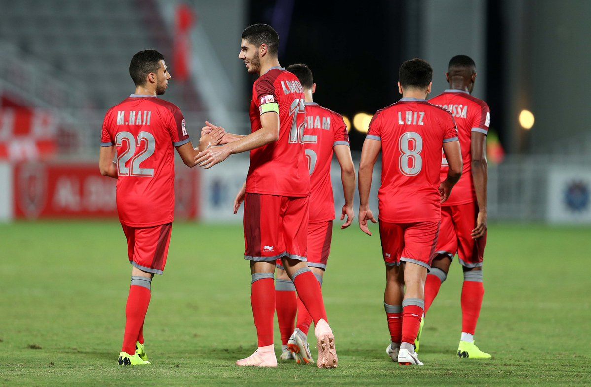 لاعبو الدحيل 