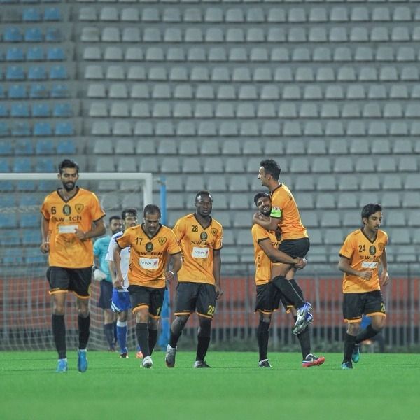 لاعبو القادسية 