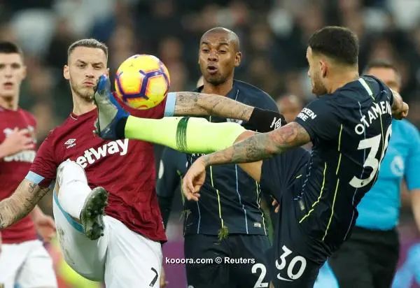 ?i=reuters%2f2018-11-24%2f2018-11-24t152802z_1449458856_rc1b9c034b40_rtrmadp_3_soccer-england-whu-mci_reuters