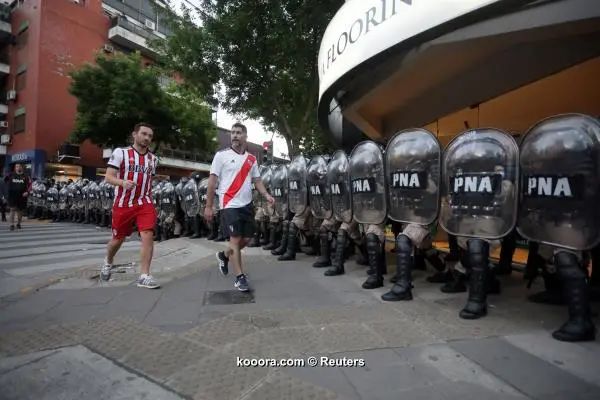 ?i=reuters%2f2018-11-25%2f2018-11-25t001959z_558695692_rc157c910cb0_rtrmadp_3_soccer-libertadores-riv-boj_reuters