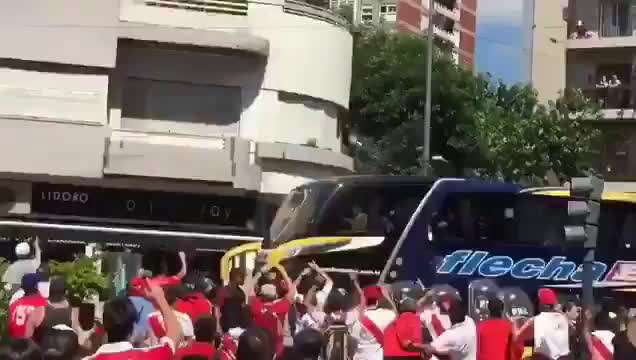 حافلة بوكا جونيورز